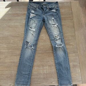 🌱 Retro 2014 American Eagle Size 4 Distressed Skinny Blue Jeans-Cute Grunge